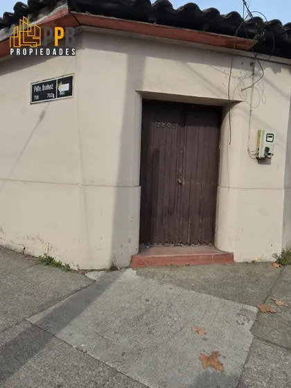 Vendo Propiedad Ubicada En Calle Yumbel Con Pdte. Ibañez , 