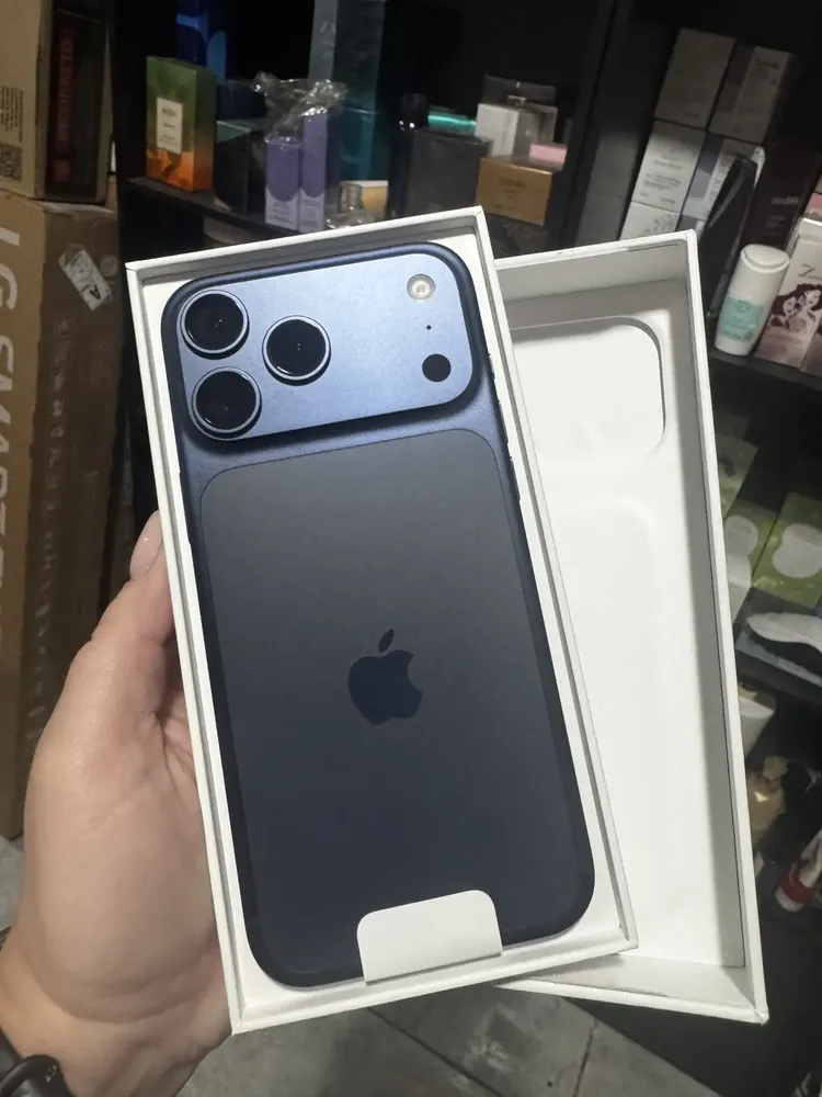 iPhone17ProMax 512GB SIMフリー Apple iPhone 17 Pro Max (512 GB) - Azul intenso | Amazon.com.br