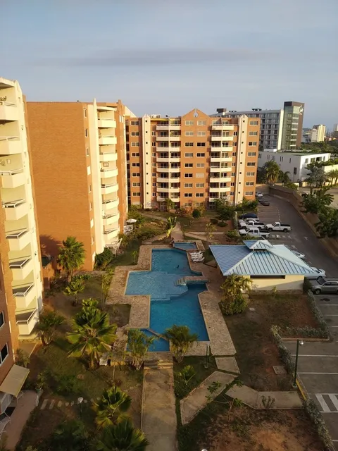 Apartamento En Alquiler Por Temporada En Los Cayos, Playa El Angel