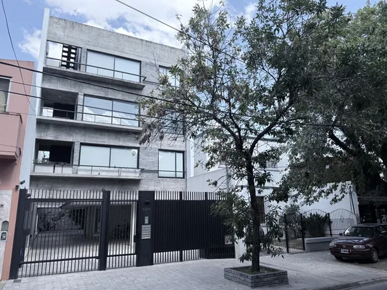 Departamento 2 Ambientes Con Parrilla Y Cochera