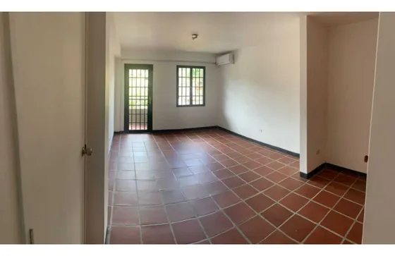 Oficina Alquiler 21,10m² El Cafetal 1 Baño