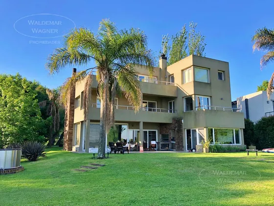 Enorme Casa | Isla Santa Monica | Al Rio San Antonio | 10 Personas