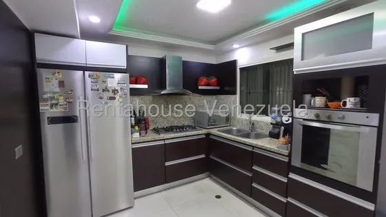 Jean Pavon Tiene Bella Casa En Venta En El Este De Barquisimeto Lara 2 3 4 9 1