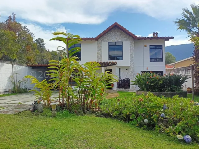 Espectacular Casa En Venta El Valle Vía La Culata, Merida 22-23974 Edf