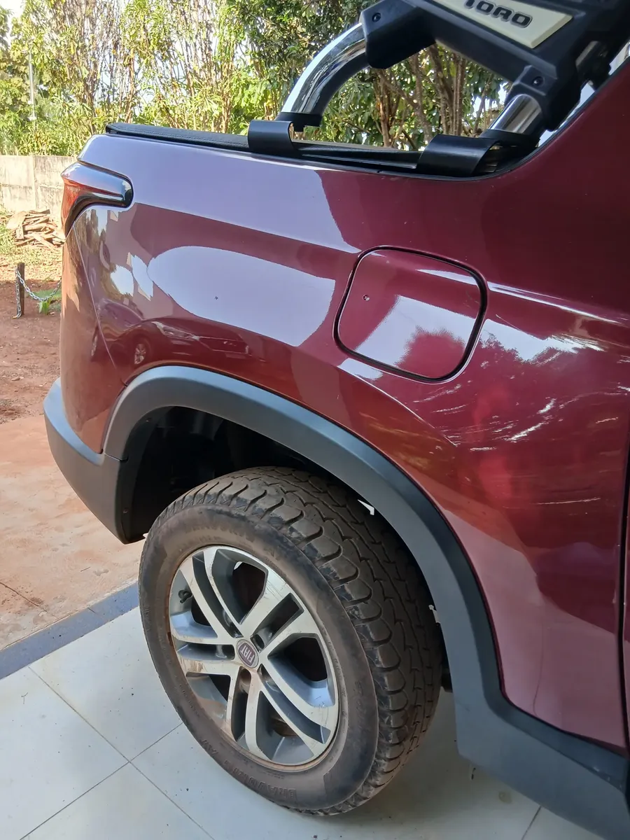 Fiat Toro 2017 2.0 Volcano 4x4 Aut. 4p — foto 2