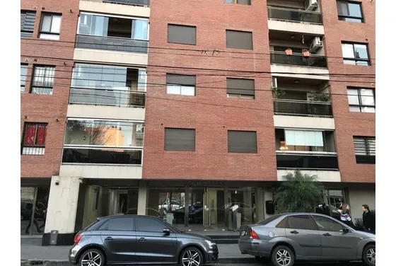 Departamento De Dos Ambientes En La Mejor Zona De Avellaneda