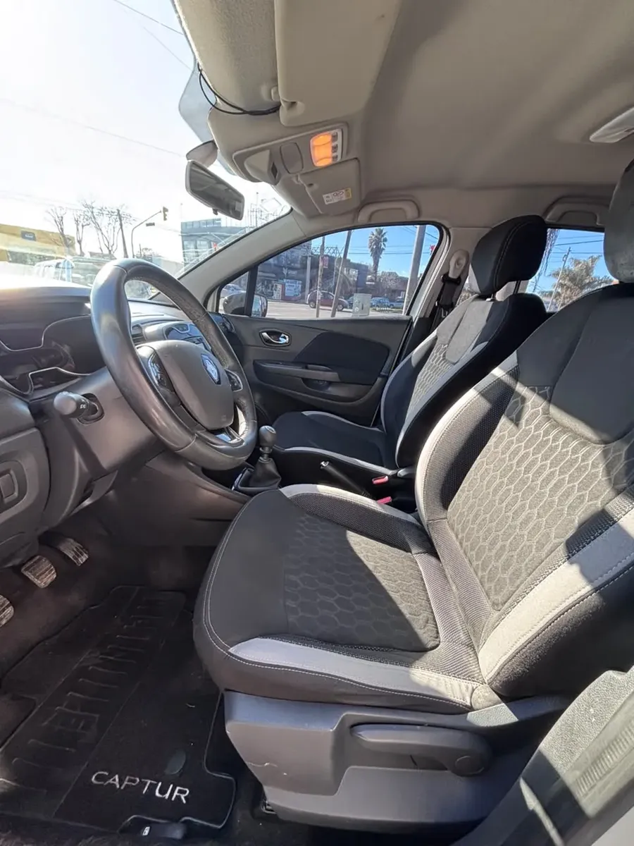 Renault Captur 2.0 Zen535774656306892808