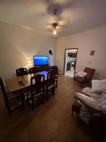 Casa De Losa En Excelente Ubicación !