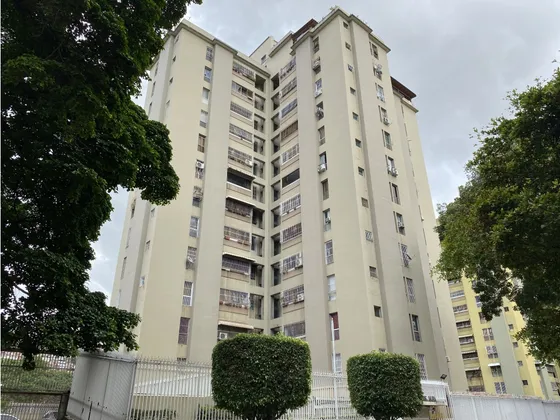 Vendo Apartamento 85m2 La Urbina 8680