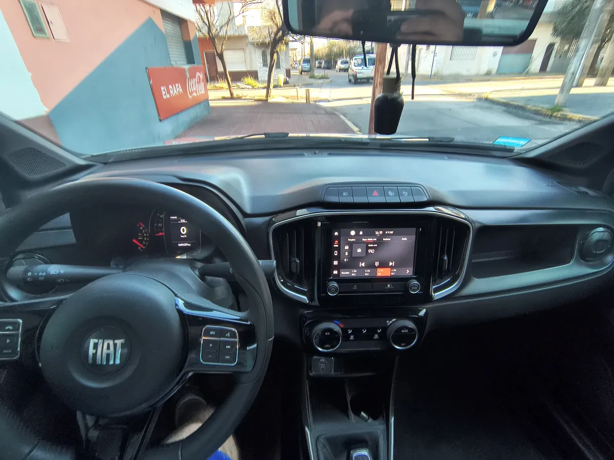 Fiat Strada 1.3 Volcano Cd5195579247519539216