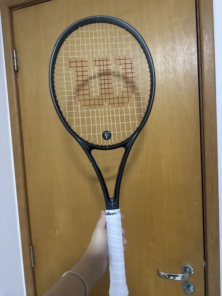 Raquete de tênis Wilson Roger Federer Rf 01 Future 280g 1/4 Grip