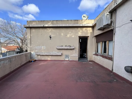 Ph Tipo Casa, 6 Amb. Con Cochera Y Terraza. Apto Credito
