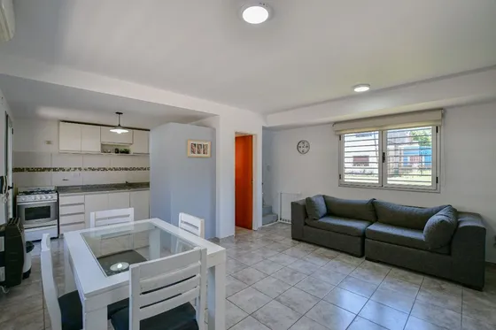 Duplex En Venta En San Carlos De 2 Dormitorios