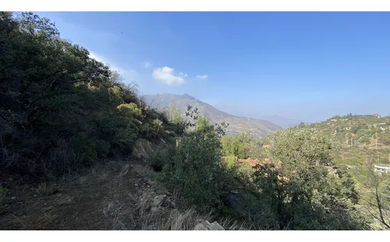 Estupendo Sitio En Condominio Los Quillayes De El Arrayán.