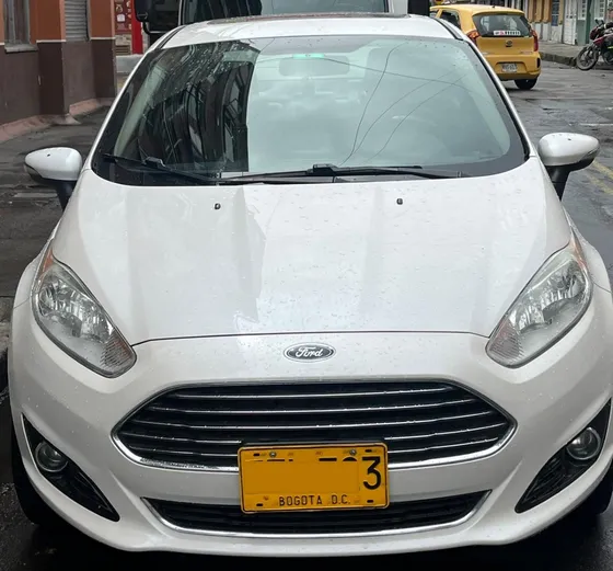 Ford Fiesta 1.6 Titanium Mt