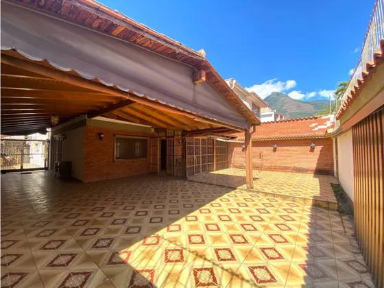 Vendo Casa 437m2 El Marques 3748