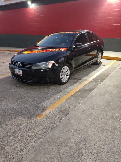 Volkswagen Jetta 2.5 Style Active 5vel Mt
