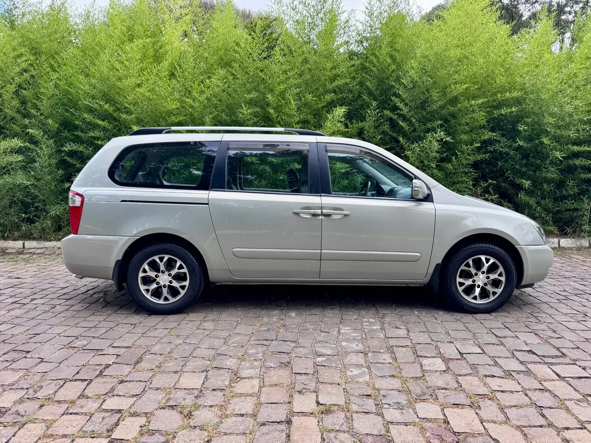 Kia Carnival 2015 3.5 Ex 5p — foto 6