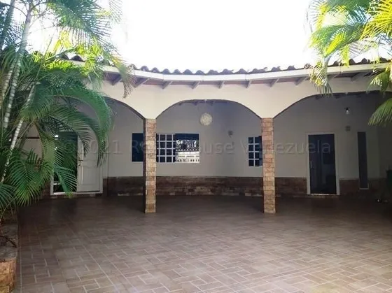 Castillejo Guatire Casa En Venta Mls #24-17190 Sl