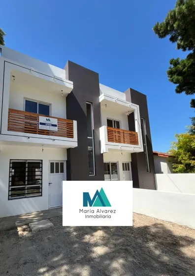 Venta Duplex En Mar Del Tuyu, Entrega Inmediata, Unidad Al Frente, Excelente Ubicación, Calle 80 Nro 348, La Costa