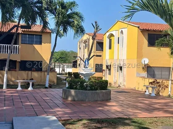 Club Campestre El Paraiso 24-25392 G.s.