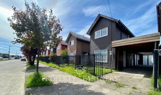 Casa En Avenida Republica