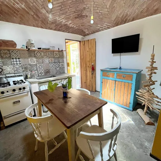 Casa 1 Dormitorio - Comuna San Roque !! A 300 Metros Del Lago !!!
