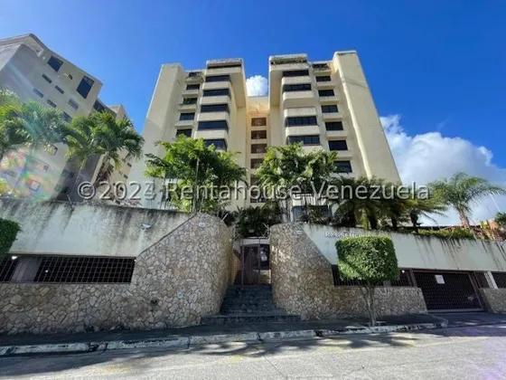 Apartamento En Venta Guatire Frutas Condominios 25-1180 Fn