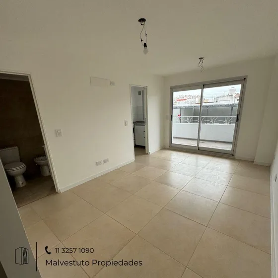 Departamento 2 Amb. En Santos Lugares Con Cochera!!!
