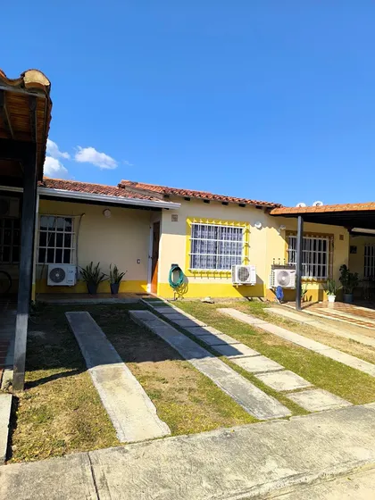 Casa En Venta Ubicada En San Diego Valle De Oro 
