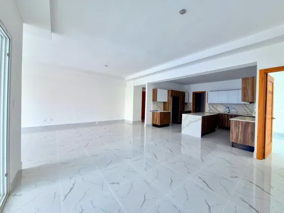 Apartamento En Venta En Bella Vista, Santo Domingo, 200m2, 3 Hab. 3 Parqueos, Excelente Ubicacion, Cuenta Con Todas Las Comodidades De La Zona, Seguridad, Oportunidad De Invertir Y Precio. 
