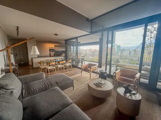 Exclusivo Dpto. En Vitacura, 3 Dorm Y 3 Baños, 140 M²