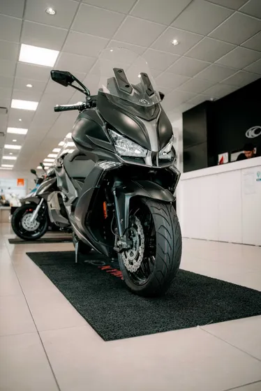 Scooter Kymco Xciting 400 0km 2025 - Resonancias Motos