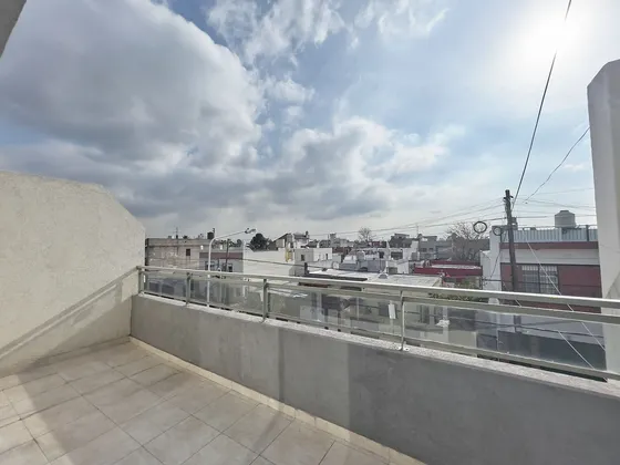 Venta-2 Amb-divisible -c/balcón- Ramos Mejia