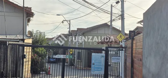Casa En Arriendo De 3 Dorm. En San Bernardo
