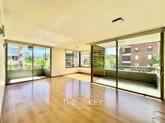 Departamento En Arriendo De 4 Dorm. En Providencia.