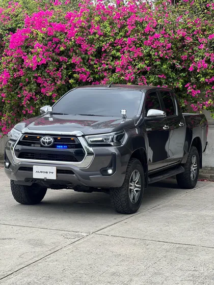 Toyota Hilux 2.4 Diésel 4x4