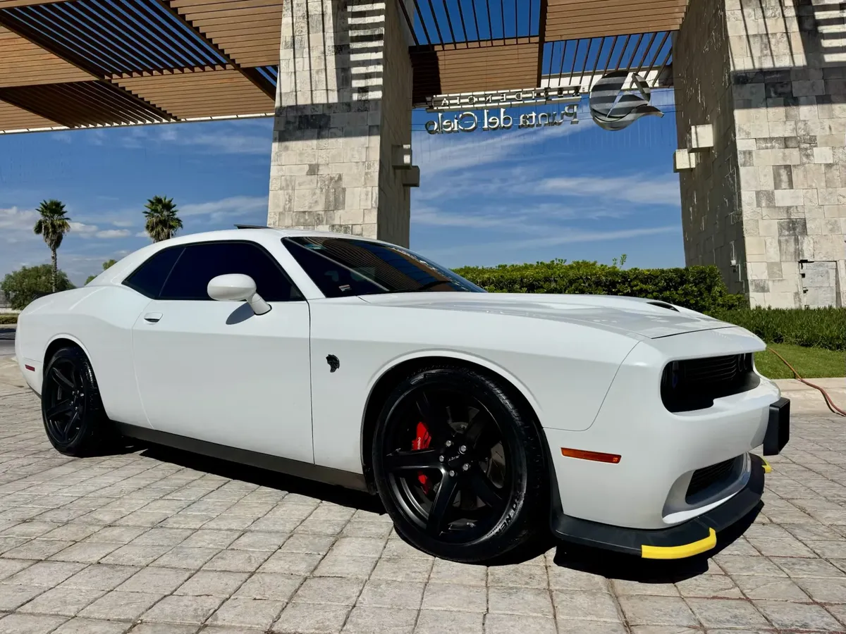 Dodge Challenger 6.2 Srt Hellc At440957699925616640