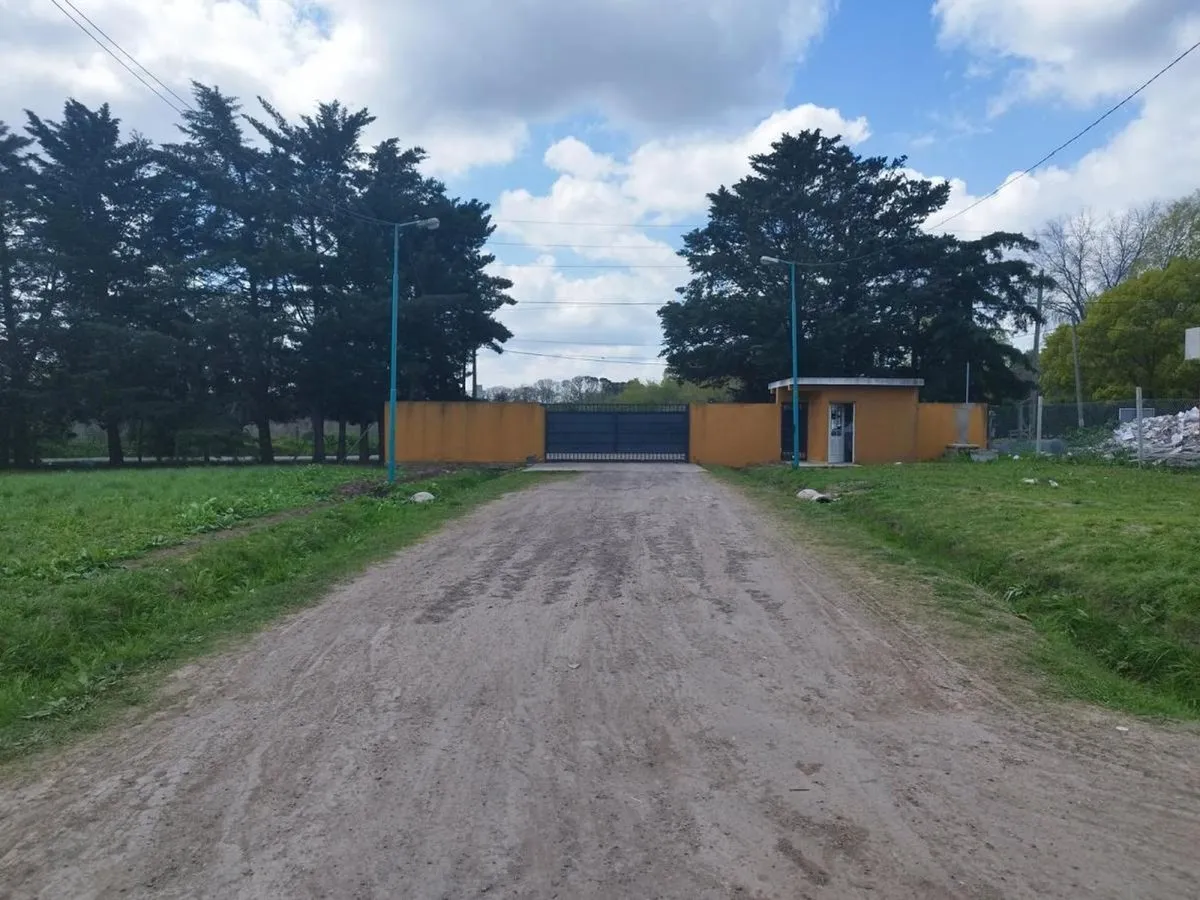 Lot for Sale in Villa Elisa, Gated Community