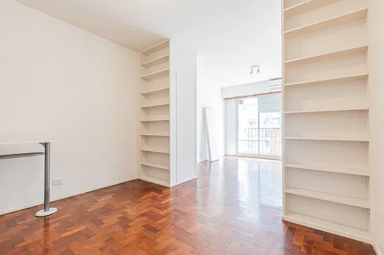 Monoambiente Alquiler Dividido Con Mueble Y Balcon