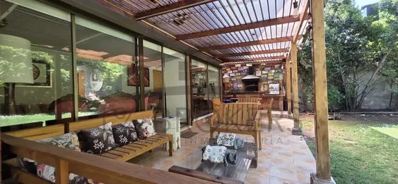 Excelente Casa En Las Pircas