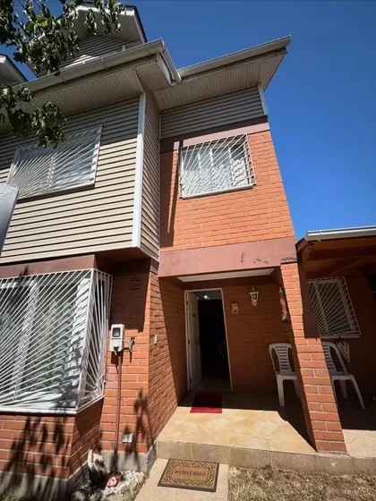 Se Vende Hermosa Casa En Puente Alto, Barrio Greacia