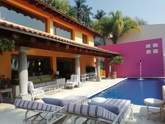 Casa En Fraccionamiento En Los Limoneros, Cuernavaca.