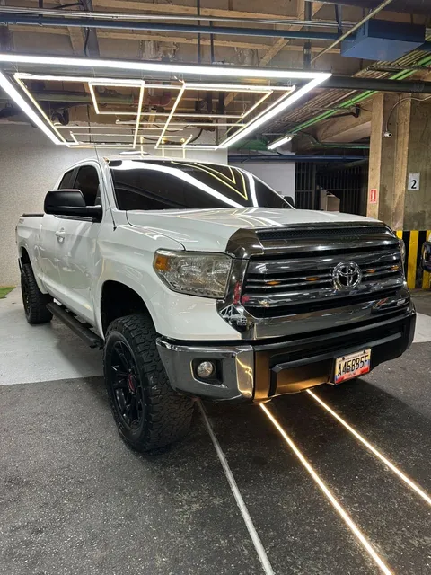 Toyota Tundra V6