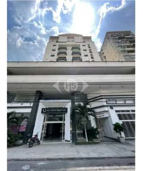 Local En Venta En La Torre Imperial Maracay Edo.aragua