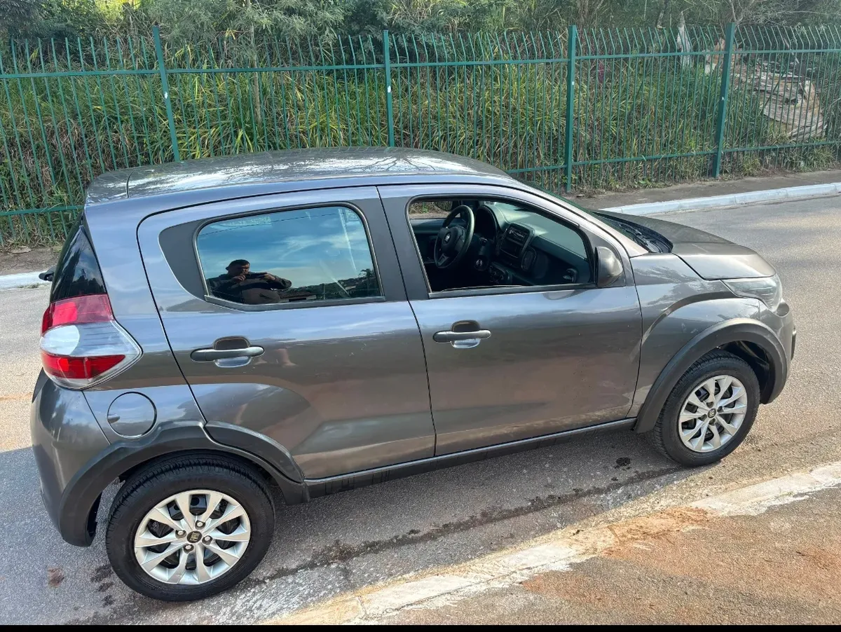 Fiat Mobi 2021 1.0 Like Flex 5p — foto 9