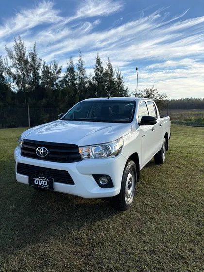 Toyota Hilux Pick-up 2.4 Cd Dx 150cv 4x4