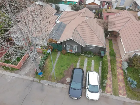 Casa Amplia Bien Mantenida, 4 Dor 2 Baños 3 Est