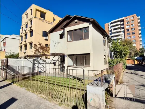 Casa En Arriendo Cerca Metro Manuel Montt