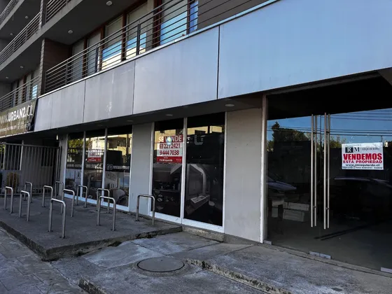 Amplio Local Comercial 
